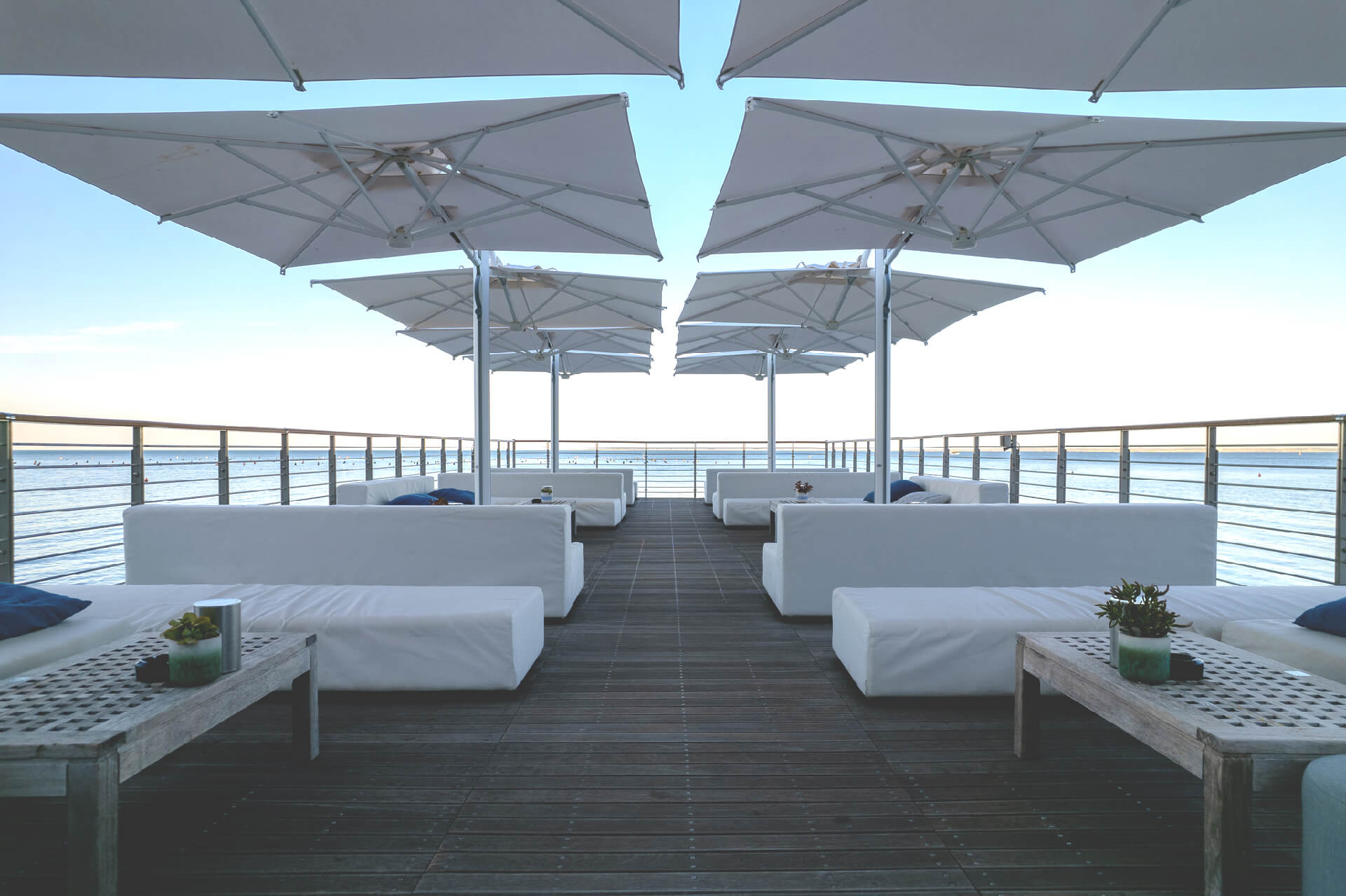 Galería Dual 'T' Starwhite